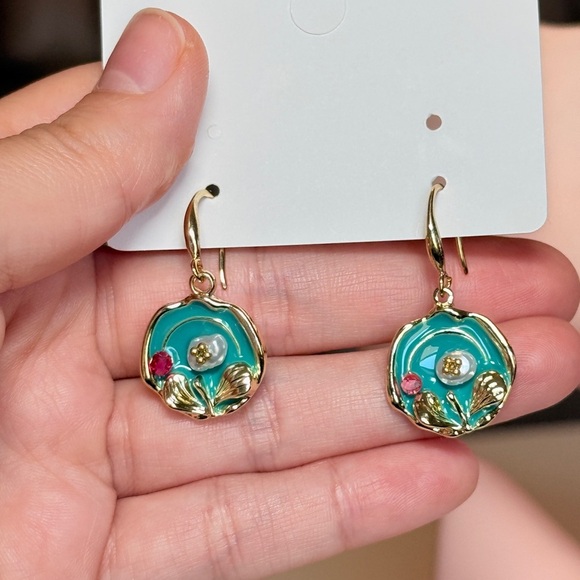 Elegant Gold and Blue Floral Earrings - Picture 9 of 10